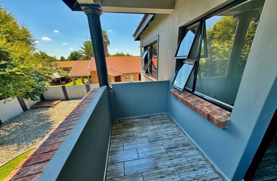 4 Bedroom Property for Sale in Potchefstroom South North West